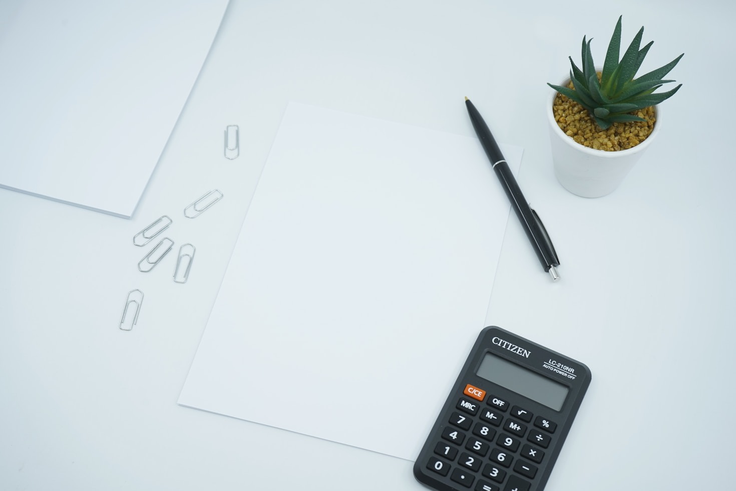 How to Start a Small Business Without Breaking the Bank